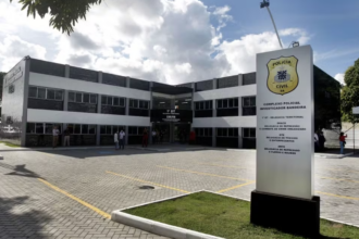 Jovem é morto a tiros em emboscada na Feira de Santana