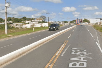 Encapuzados assaltam galpão e rendem vigilante em Camaçari