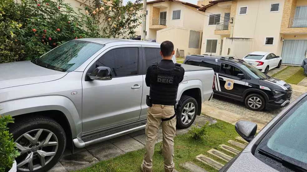 Polícia prende suspeito de estelionato com cheques na Bahia