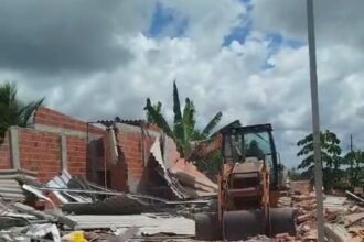 Igreja evangélica em Camaçari é demolida; pastor fala de perseguição religiosa