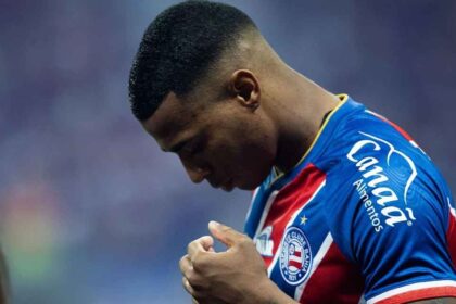 Poupado do Ba-Vi, Jean Lucas provoca o Vitória: "viram bicho no Barralixo"