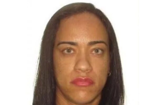 Polícia prende mulher em Salvador por envenenar e aplicar golpes