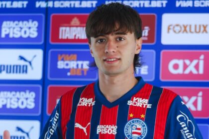 Novo lateral do Bahia é apresentado e elogia o clube como vitrine na carreira: "chegar na seleção"