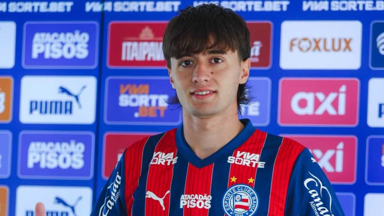 Novo lateral do Bahia é apresentado e elogia o clube como vitrine na carreira: "chegar na seleção"