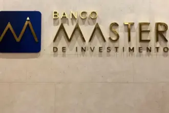Oposição reúne assinaturas e avança para instalar CPI do Banco Master no Senado
