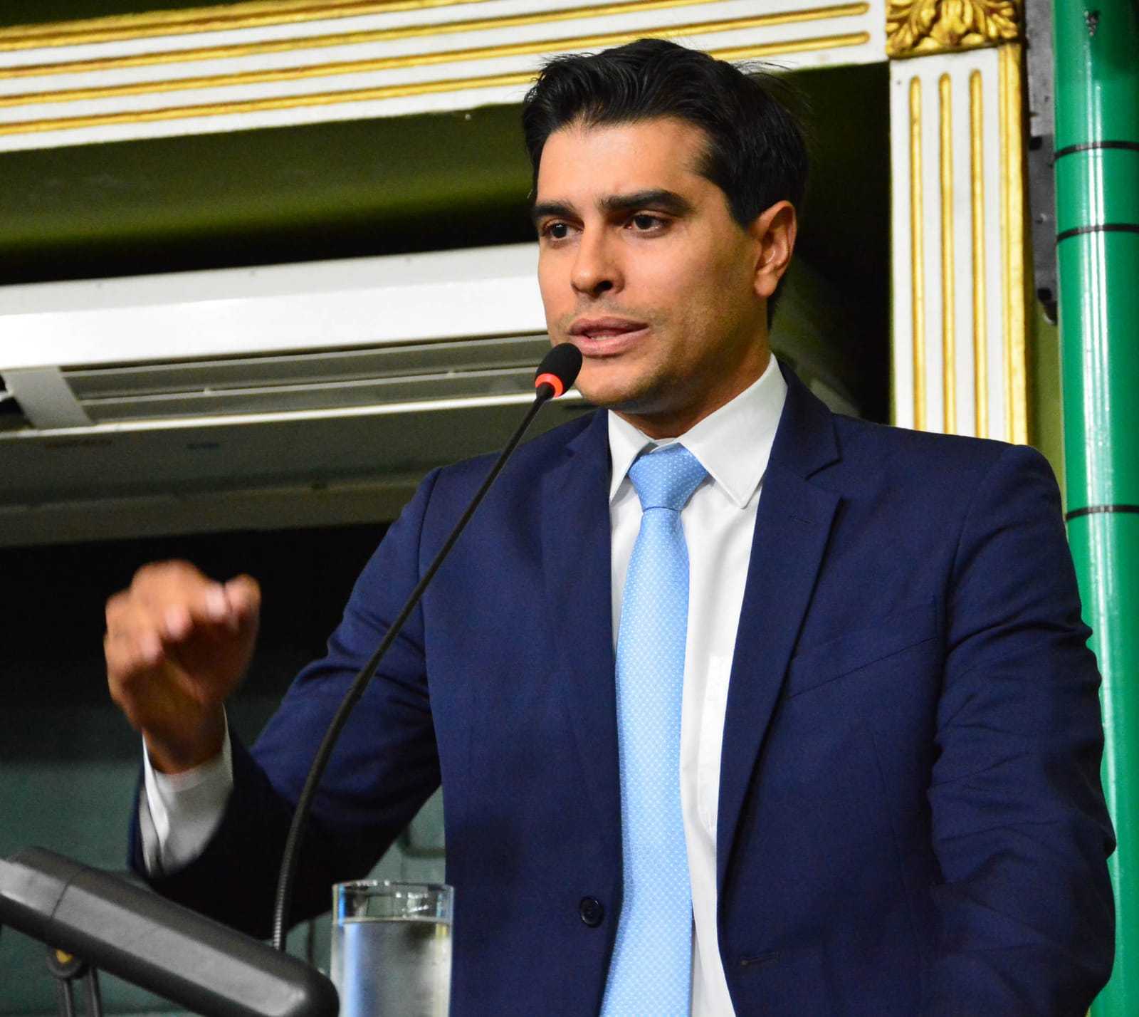 "Agora é lei: a praia do Porto da Barra pertence ao povo de Salvador", comemora Aleluia