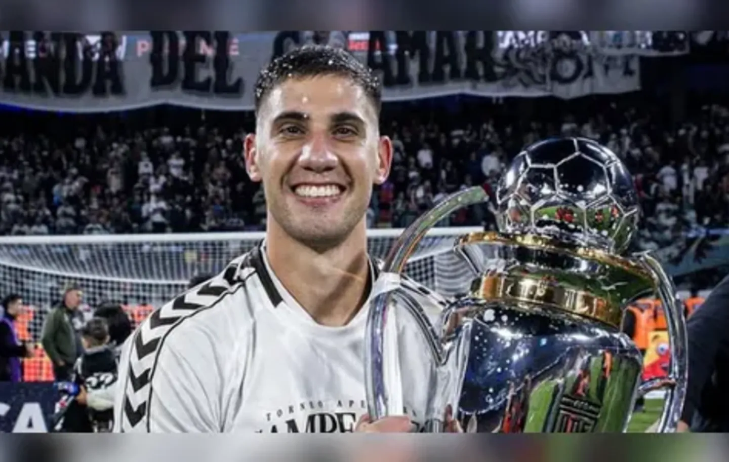 Remo surpreende e fecha contratação de meia do futebol argentino