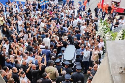 Velório de Alan Sanches reúne políticos, amigos e familiares na Assembleia