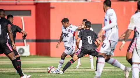 Vitória e Atlético de Alagoinhas empatam sem gols na abertura do Baianão