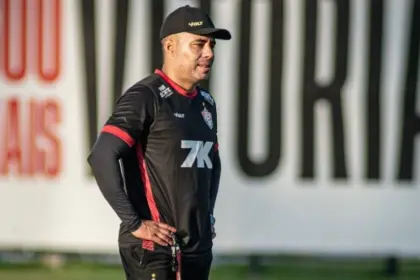 Vitória encara Juazeirense no Barradão em busca do primeiro triunfo no Baianão