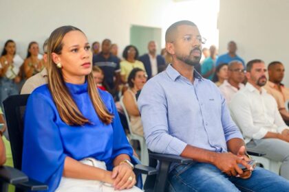 Prefeito e servidores de Candeias começam trabalho com missa solene