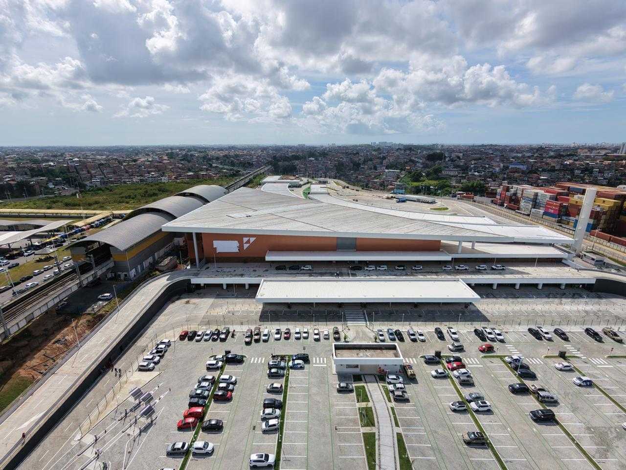 Polícia detém homem com drogas na Nova Rodoviária de Salvador