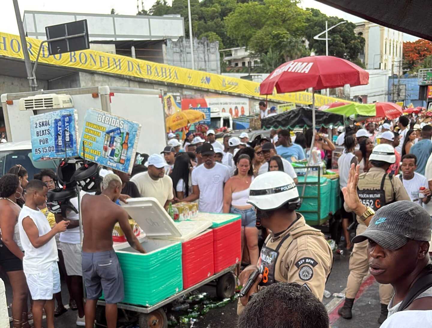 Homem é assassinado a tiros durante Lavagem do Bonfim em Salvador