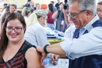 Vacina 100% brasileira contra dengue inicia aplicação em Botucatu