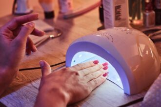 Pinte Suas Unhas com Apps: A Nova Tendência Surpreendente!