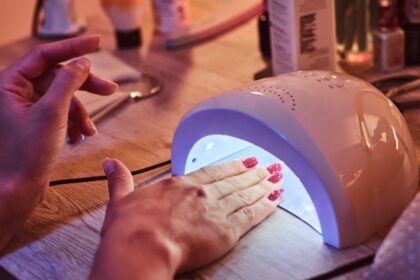 Pinte Suas Unhas com Apps: A Nova Tendência Surpreendente!