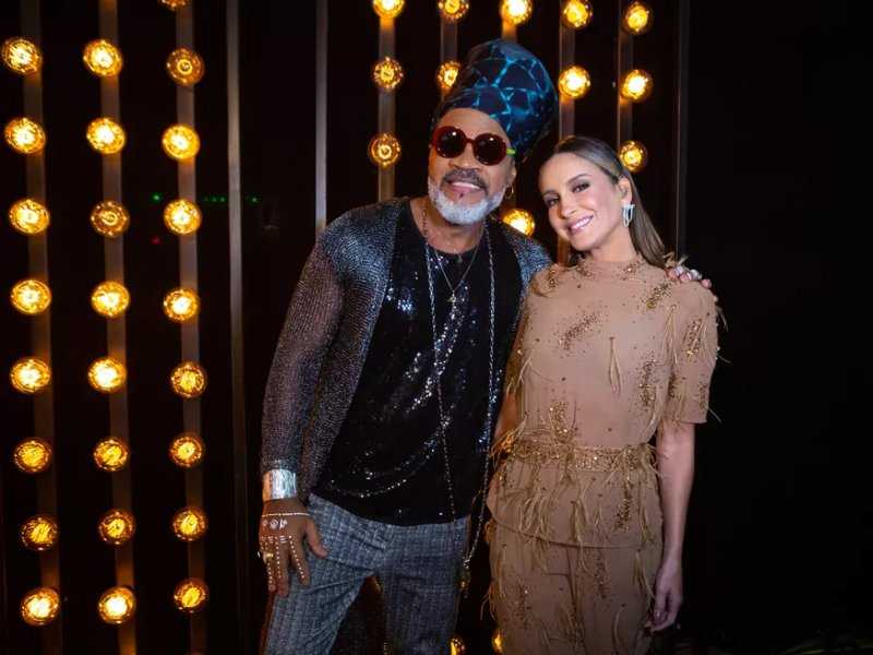 Carlinhos Brown Defende Claudia Leitte no Trio: Emoção e Carnaval!