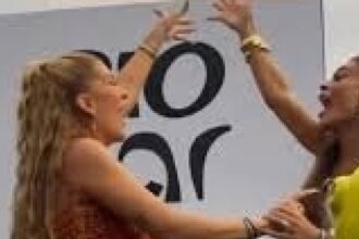 Juliana Paes e Lore Improta Celebram Vitória da Viradouro em Grande Estilo!