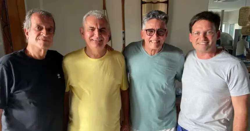 À procura de novo partido, Angelo Coronel se reúne com Valdemar Costa Neto e João Roma