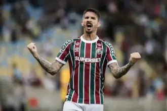 Bahia acerta retorno de Everaldo por empréstimo junto ao Fluminense até o fim do ano