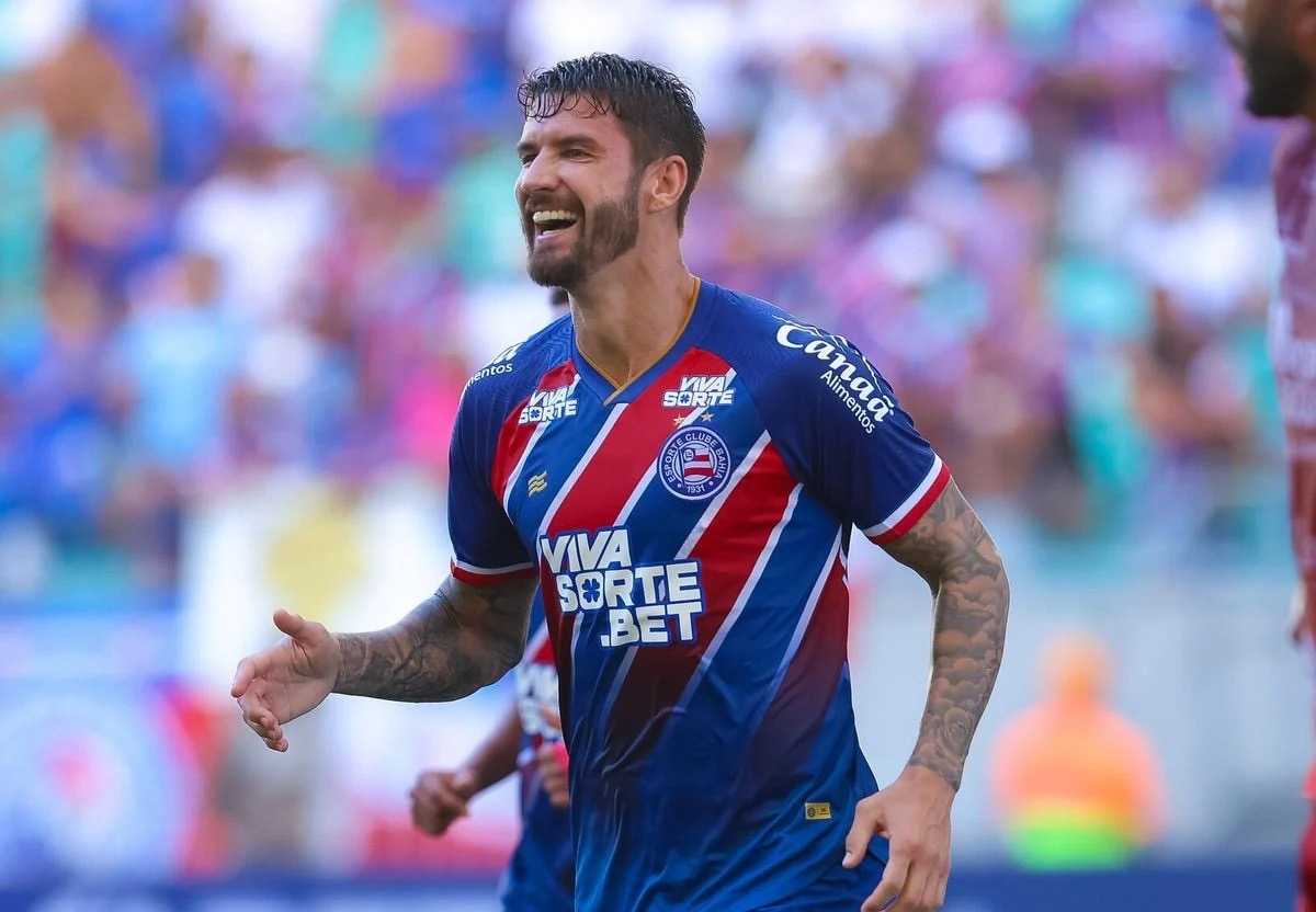 De volta! Bahia surpreende e anuncia retorno do atacante Everaldo