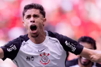 Corinthians bate Flamengo e é bicampeão da Supercopa Rei