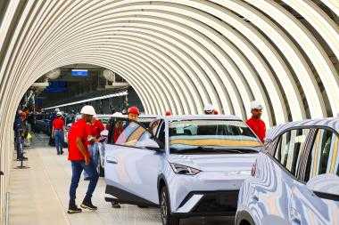 Obras de ampliação na unidade fabril da BYD vai elevar índice de nacionalização dos carros