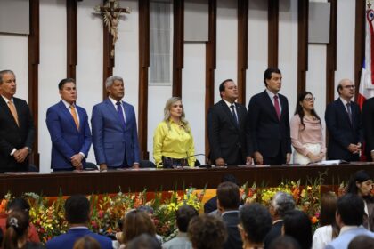 Em abertura dos trabalhos na Alba, governador destaca os investimentos na educação que já chegam a R$10 bilhões