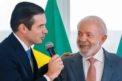 Jantar de Lula com deputados marca reaproximação com Hugo Motta e articulação política em Brasília