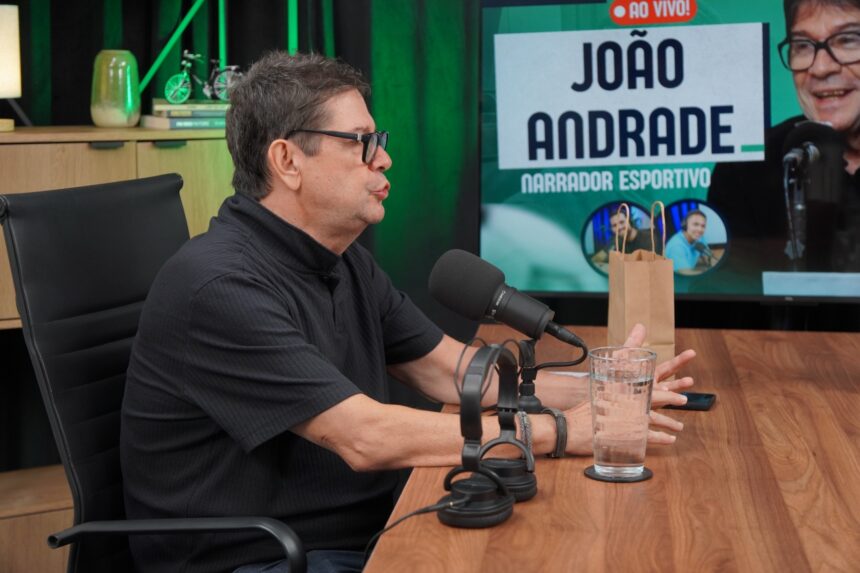 João Andrade relembra tempos de repórter e revela medo ao entrevistar Evaristo de Macedo