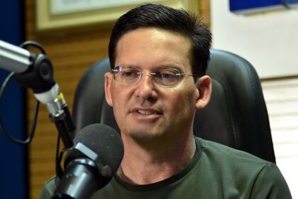 João Roma destaca crescimento de Flávio Bolsonaro e rejeição a Lula em nova pesquisa Quaest