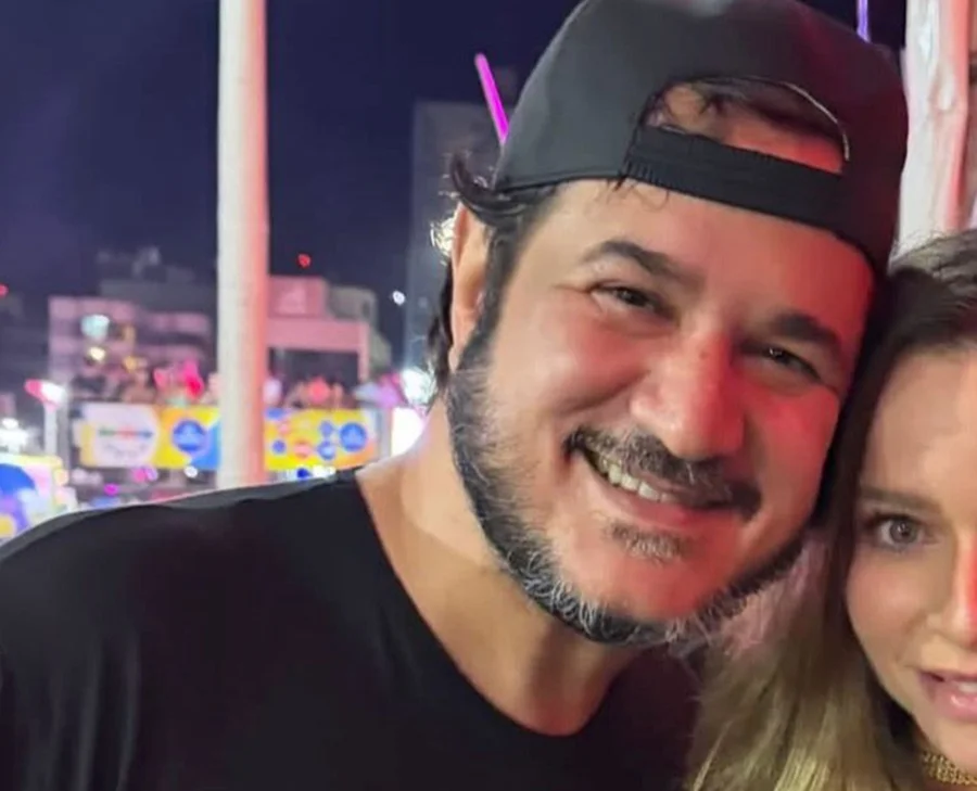 Presidente do União Brasil passa mal em camarote e deixa espaço de ambulância em Salvador