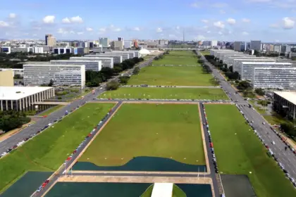 Interesses Arraigados Sufocam Economia Brasileira, Afirma The Economist