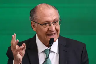Alckmin defende alíquota igual nos EUA para fortalecer Brasil