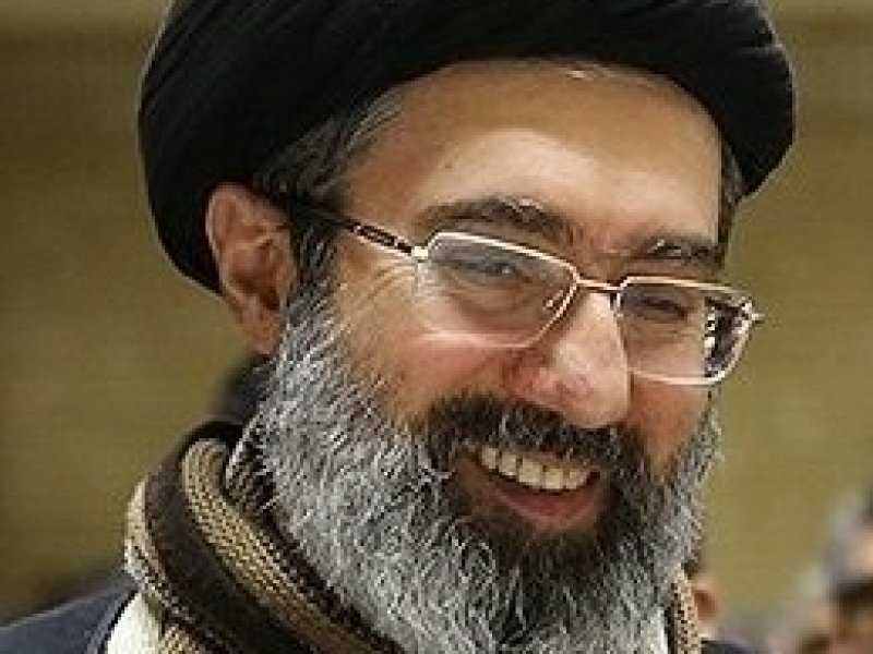 Irã nomeia filho de Khamenei como novo líder supremo: o futuro da política iraniana?