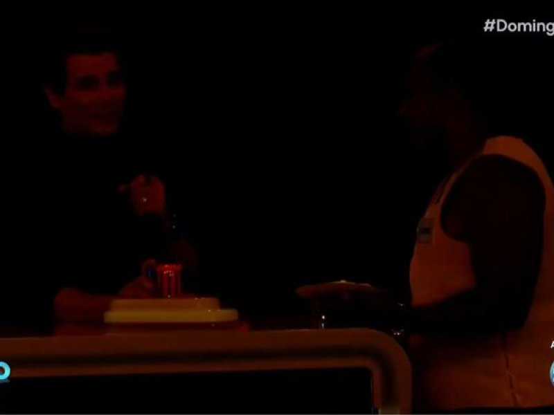 Queda de Energia Surpreende Domingo Legal no SBT: O Que Aconteceu?