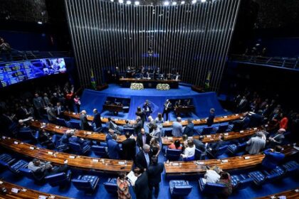 Senado aprova proteção às mulheres: mudanças na Lei Maria da Penha surpreendem