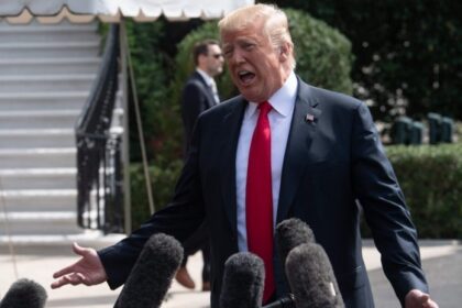 Irã enfrenta ameaça de Trump: abrir Ormuz ou sofrer consequências devastadoras