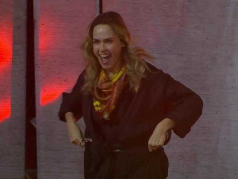 Ana Paula Brilha em 'Barrado no Baile' com 'Erva Venenosa'