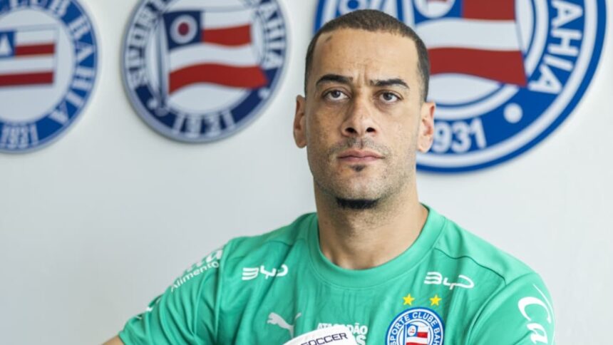 Bahia anuncia contratação do goleiro Léo Vieira, ex-Chapecoense