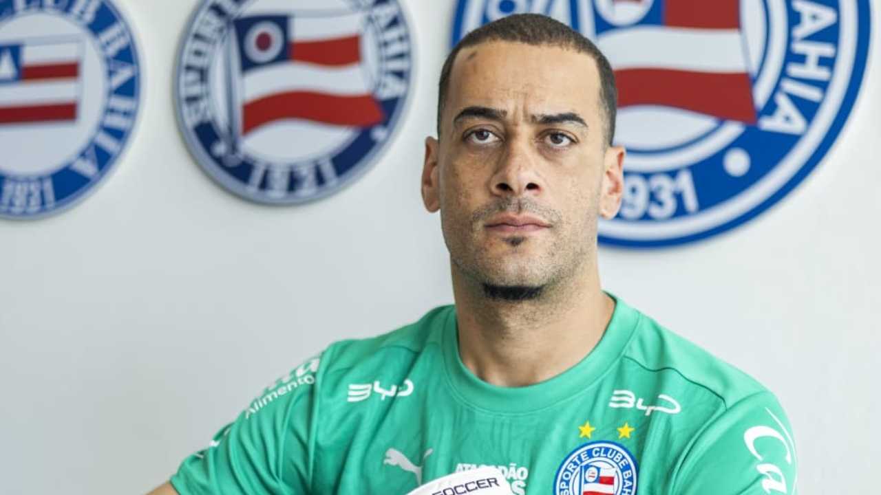Bahia anuncia contratação do goleiro Léo Vieira, ex-Chapecoense