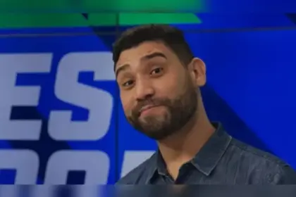 Narrador baiano processa torcedores do Bahia após transmissão da TV Bahia; entenda