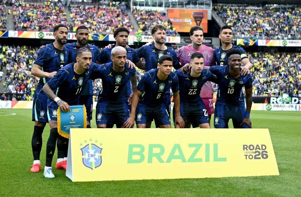 Em amistoso pré-Copa do Mundo, Brasil perde para França por 2x1