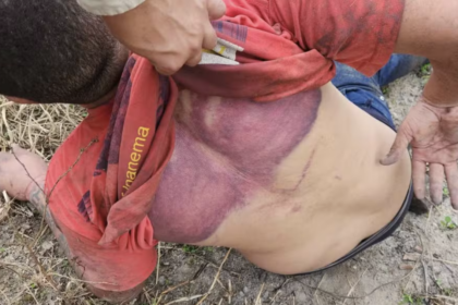 Motorista de aplicativo é sequestrado e torturado por engano.