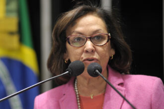 Projeto "anti-red pill" terá deputada baiana na relatoria da Câmara