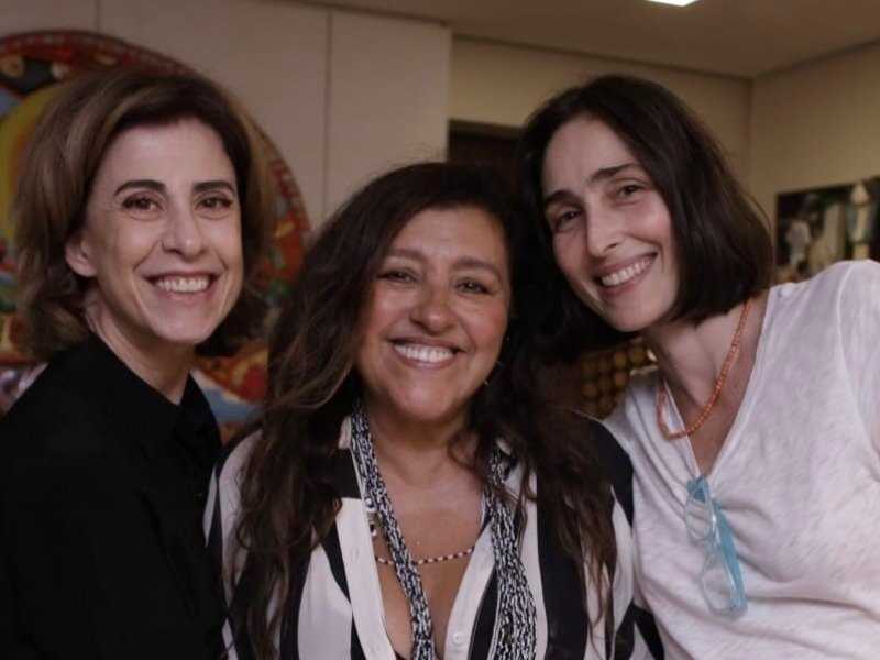 Regina Casé: Celebração de 72 Anos com Estrelas da Música e TV!