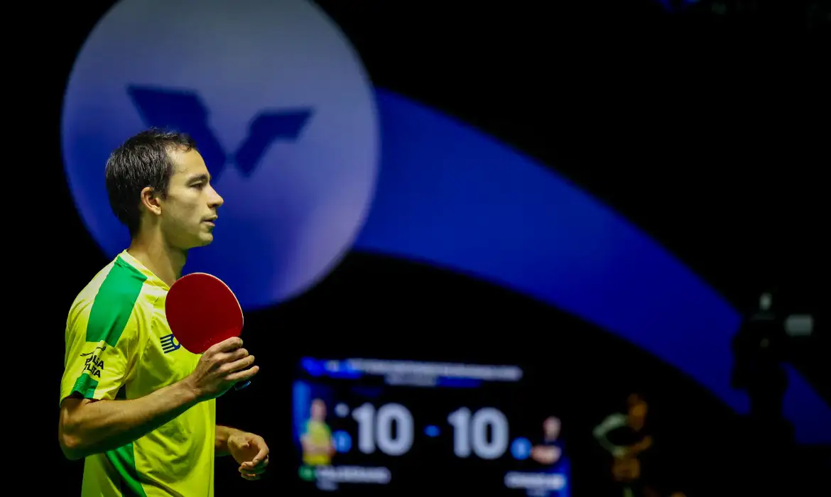 Hugo Calderano perde para Félix Lebrun e é eliminado nas quartas do WTT Champions de Chongqing