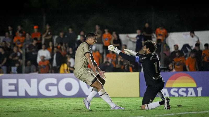 Único baiano do interior, Jacuipense bate Santa Catarina e avança na Copa do Brasil
