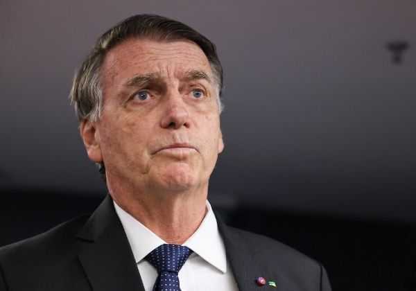 PGR defende prisão domiciliar para Bolsonaro