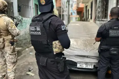 Polícia prende líder de facção baiana na Bolívia em operação contra crime organizado